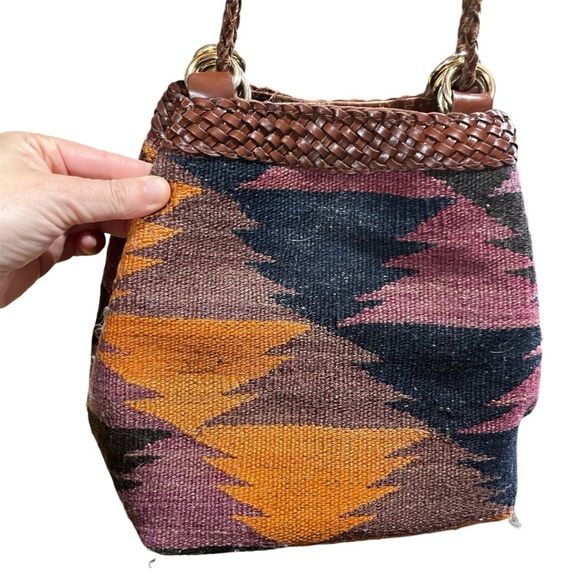 LJ SIMONE ~ Aztec Print Handbag with Leather Straps Drawstring Closure - Picture 1 of 8